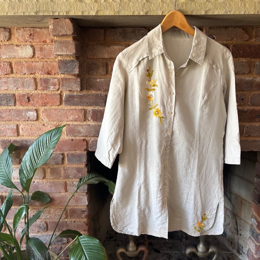 Linen hand embroidered tunic